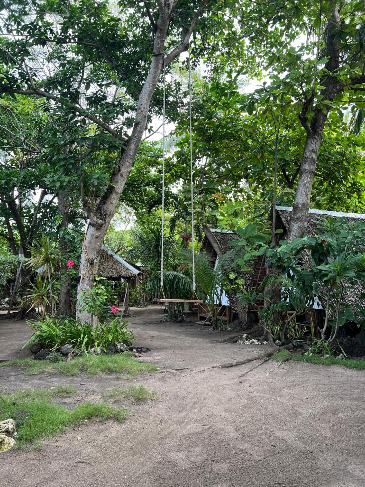Georgia'S Neverland Hostel Logon Exterior photo